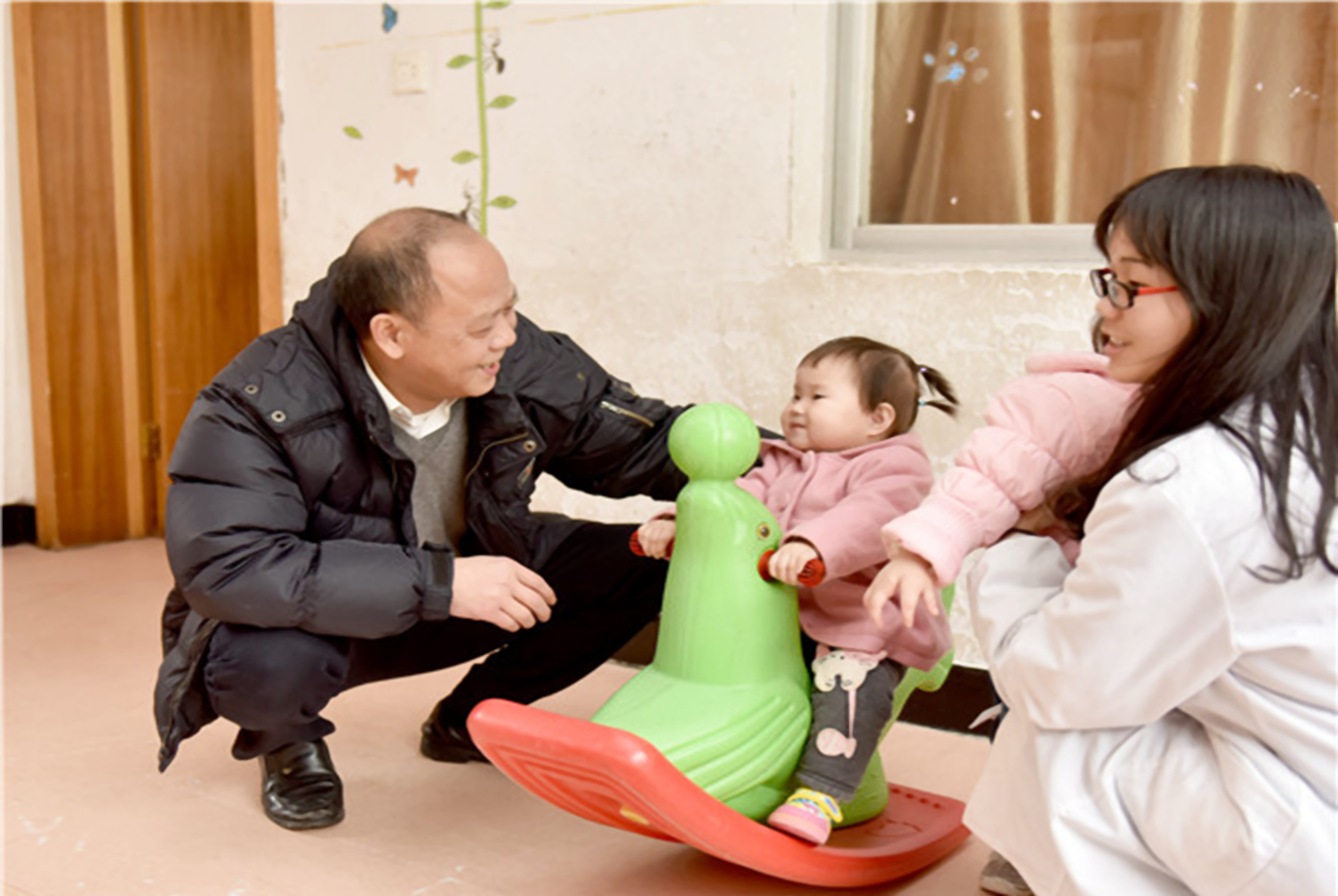 丁克家庭都是怎样生活的,丁克家庭和普通家庭生活对比