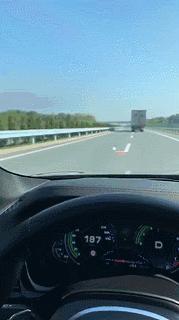 脚底很软怎么回事啊,脚底软怎么回事