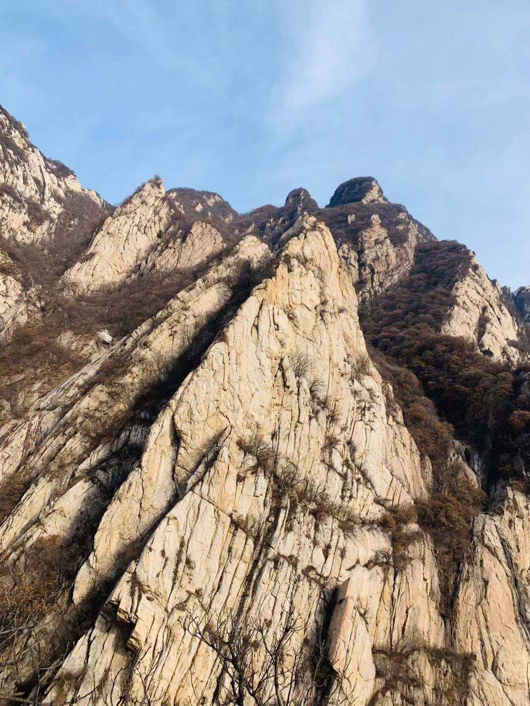 郑州少林寺一天纯玩旅游团,郑州驴友张三疯龙门大峡谷