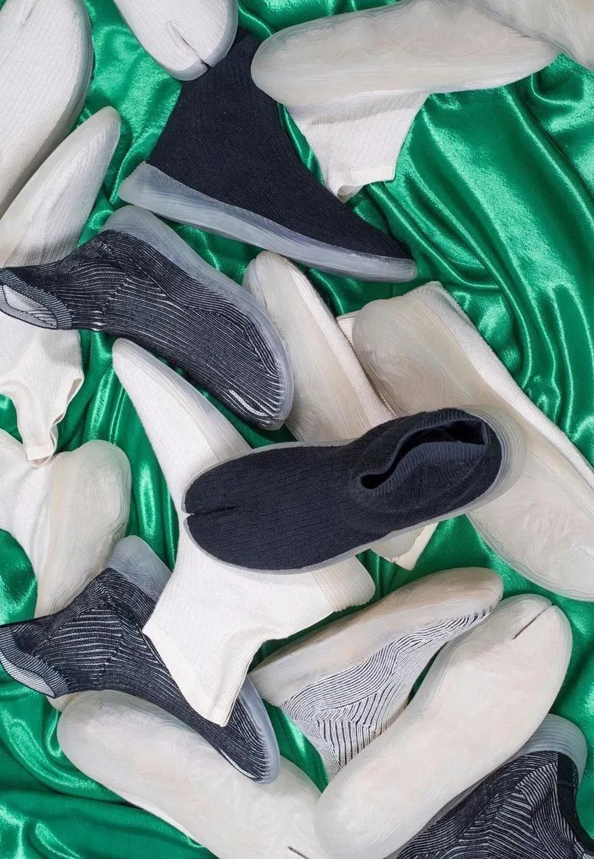 杨幂欧阳娜娜关晓彤,欧阳娜娜杨幂同款鞋