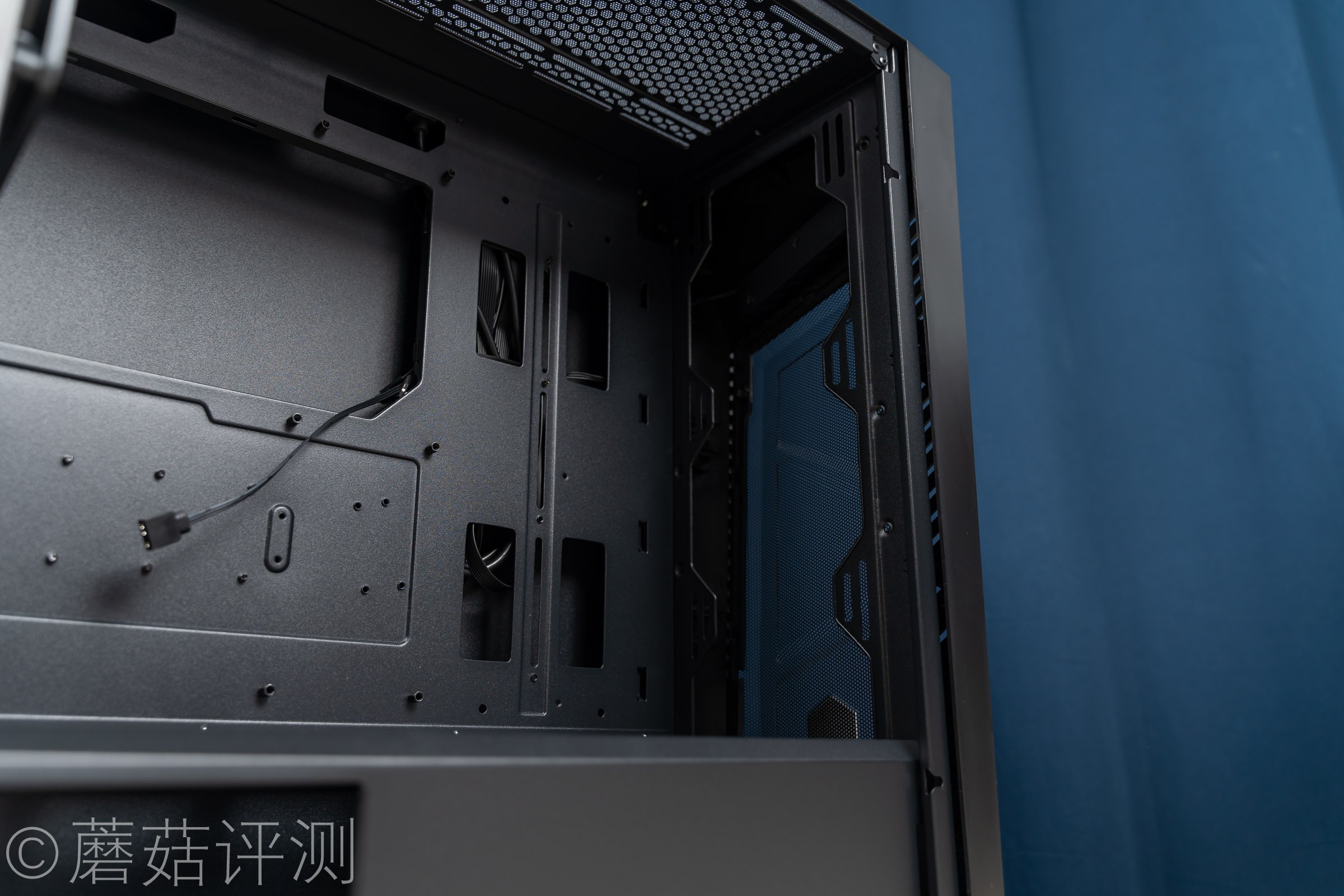 艾湃电竞机箱白色,艾湃电竞水冷评测