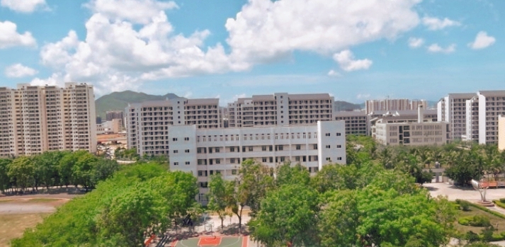 海南省三亚市16所高中，都叫什么名字？