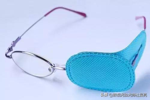 小孩单眼弱视遮盖时需要戴眼镜吗,单眼近视450度弱视0.4需要遮盖多久