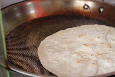 水塔街羊肉串卷饼,武汉江汉路水塔街卷饼