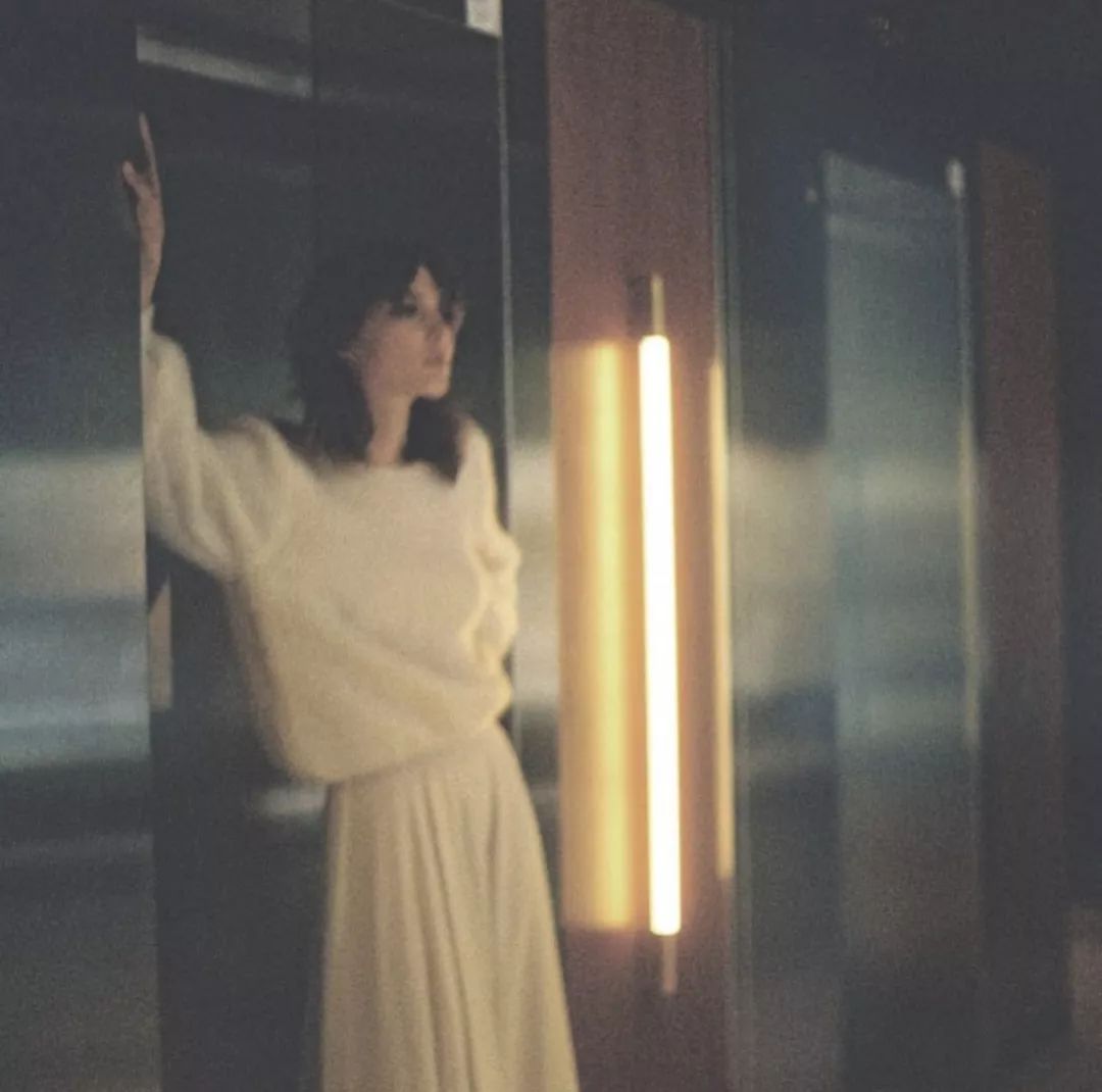 婚纱搭出时髦感｜不到百元的6件单品，手把手教给你