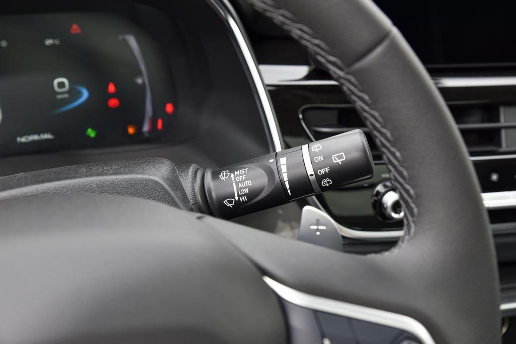 哈弗h6钢琴烤漆,哈弗h6内饰钢琴烤漆刮花