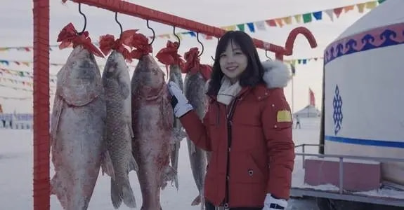 90后新晋主持人马凡舒，颜值与实力并存，被誉为董卿的“接班人”