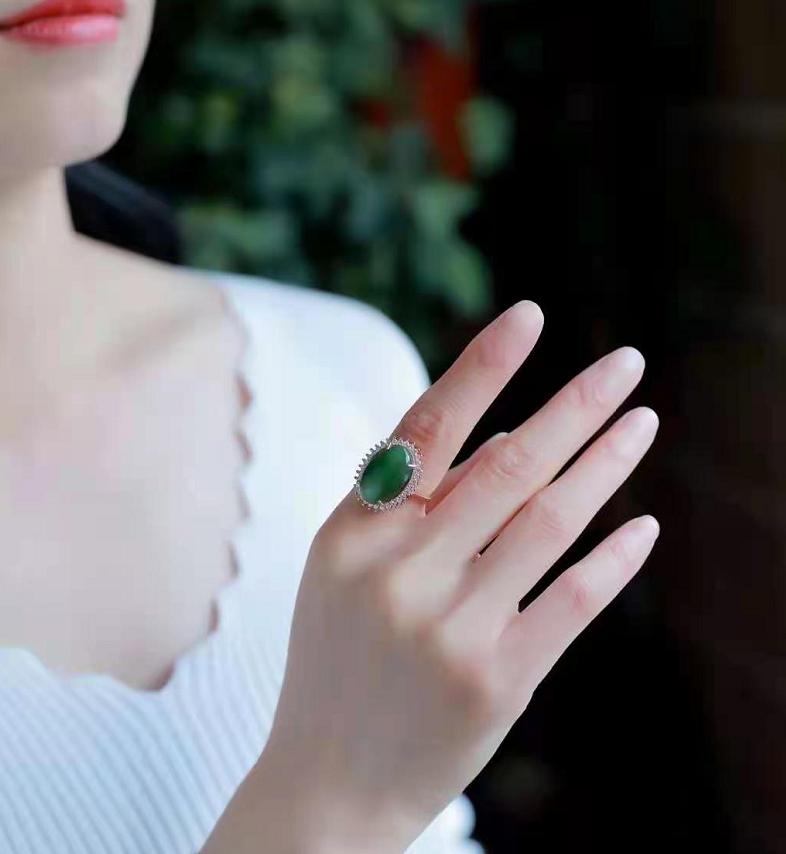 翡翠戒圈修复,玉戒圈裂了怎么办