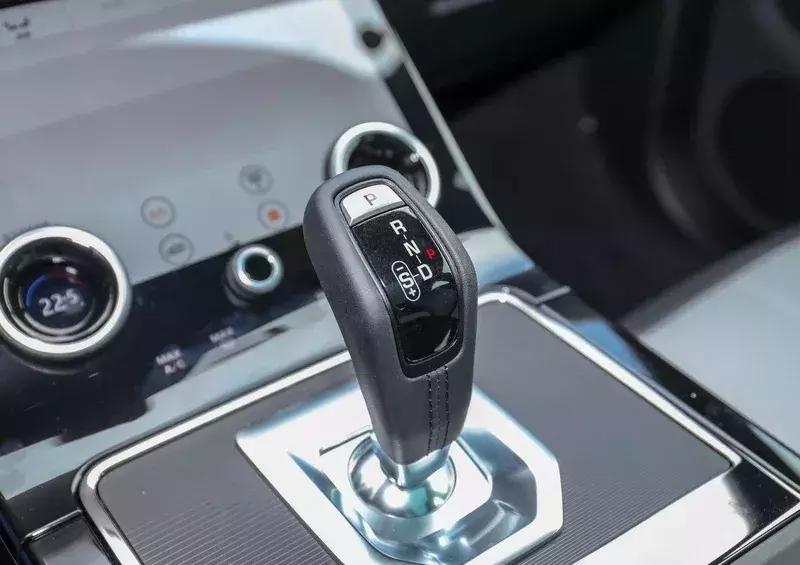 全新揽胜极光，三个月后会打七折吗？是否值得买？