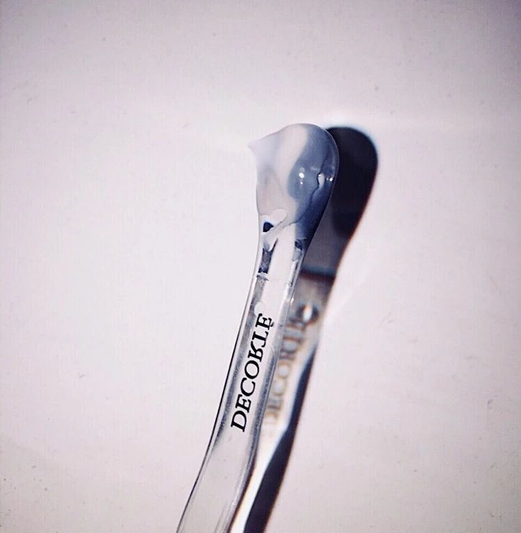 眼霜淡化黑眼圈正确使用方法,眼霜的正确使用方法去除黑眼圈