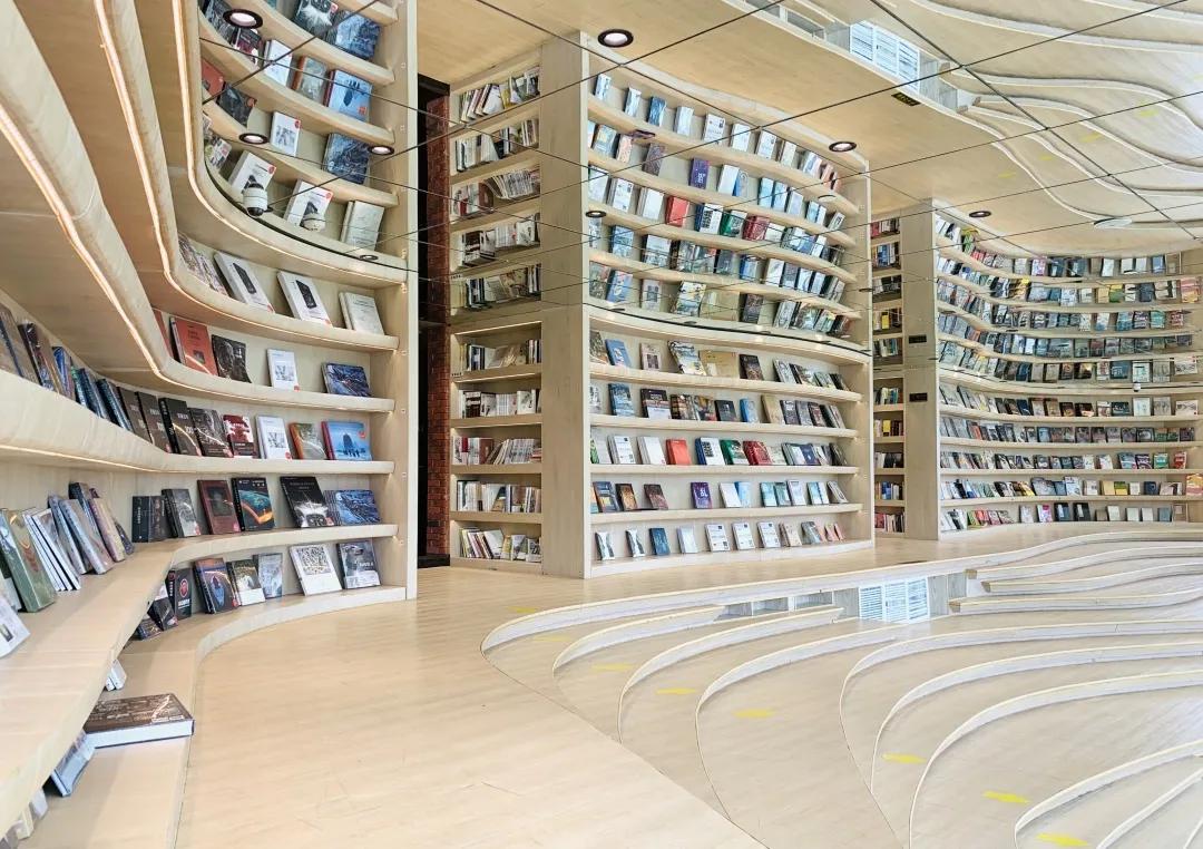 用阅读触摸成都｜在成都不能错过的10家书店（下）