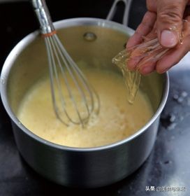 只用香蕉和巧克力做的布朗尼蛋糕,一个简易蛋糕的制作