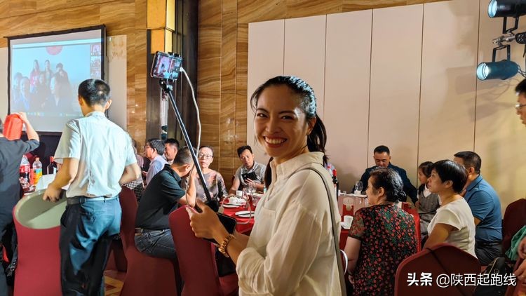 西安教育圈一场“特殊”的婚礼——新娘的“爸爸”是校长