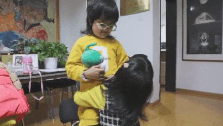 重生的喜悦|罕见病姐妹花救助近三年，冬日温暖回归探班9958