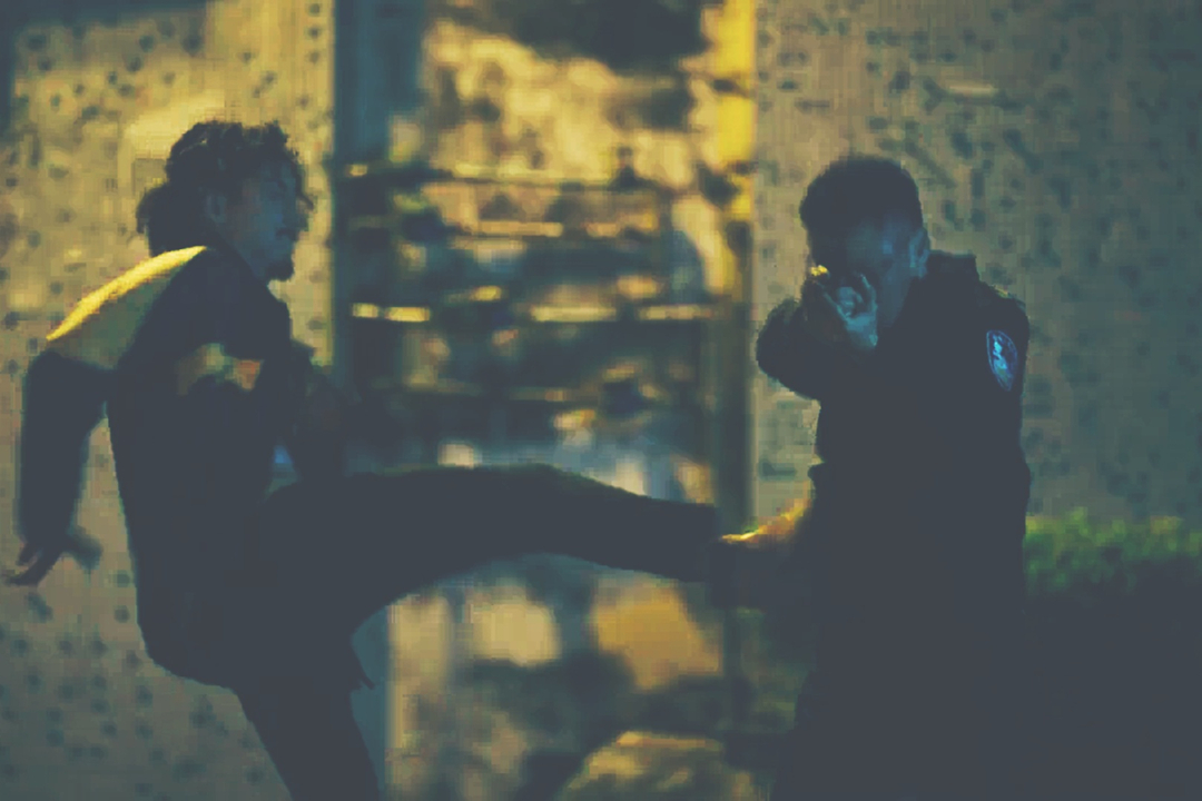 破冰行动赵嘉良李维民抢外套,破冰行动李维民打电话给赵嘉良