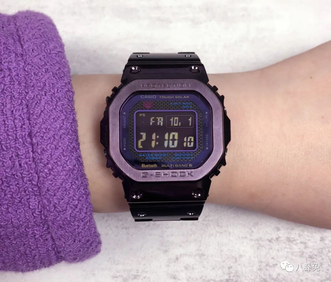 几百块装饰手表,几百块的天花板手表