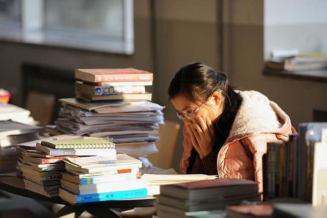 快乐教育真的是骗局么作文,快乐教育真快乐吗