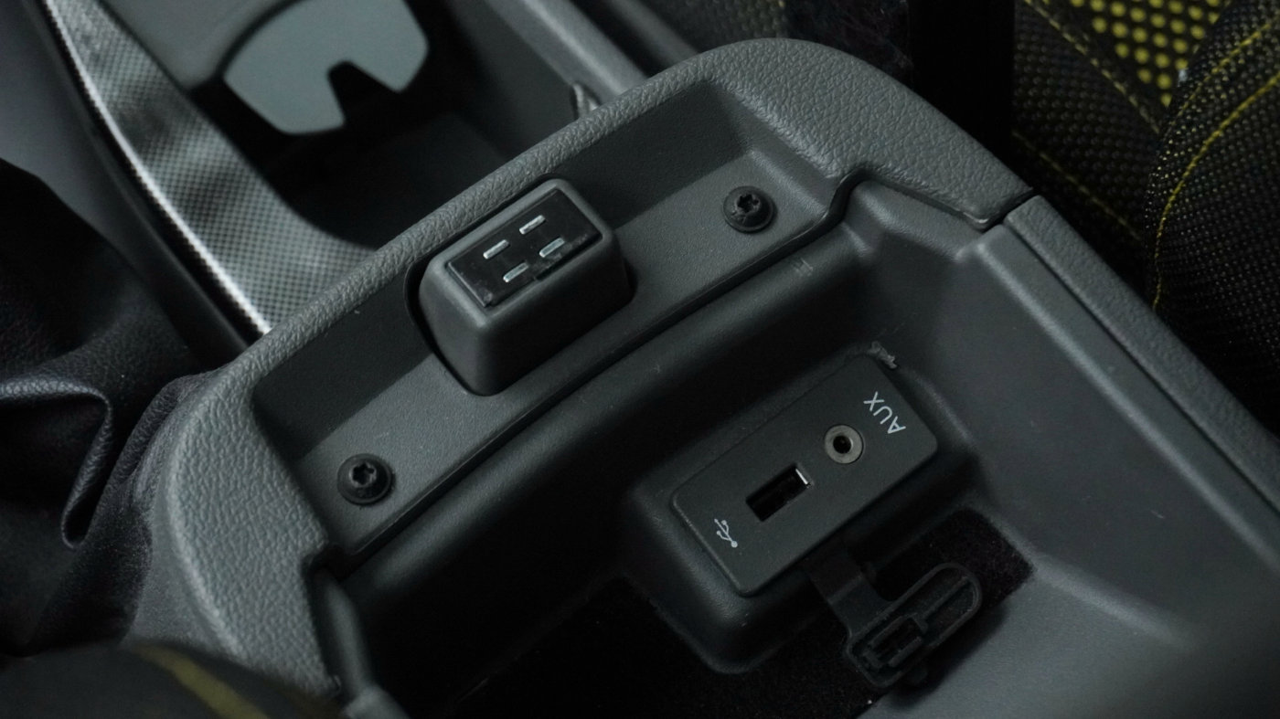 野马对比福克斯,福克斯野马2.0