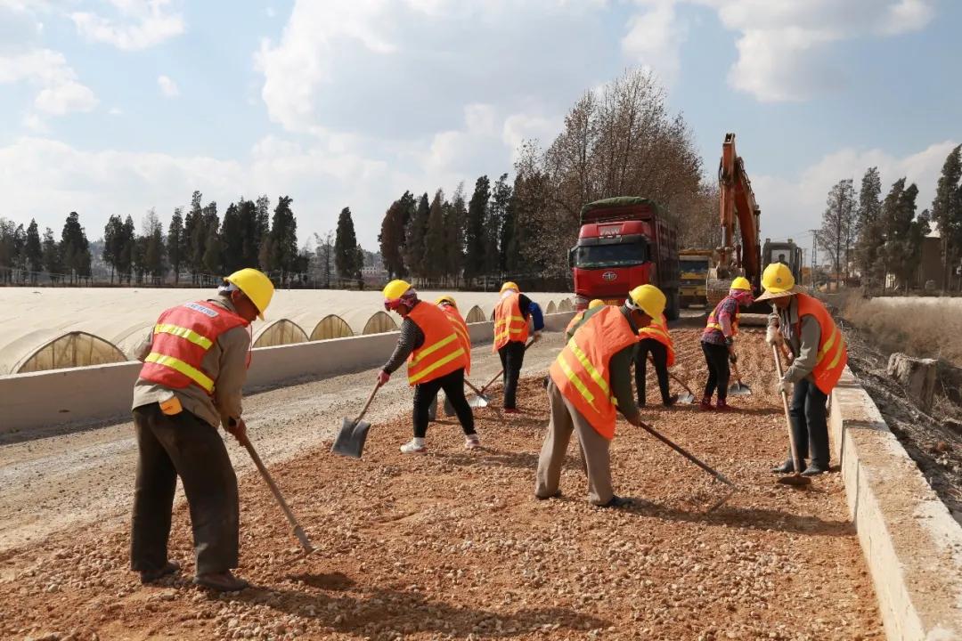道路“连点串线入网”，嵩明发展路途开花！！