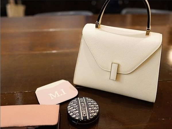 Dior经典老花延烧到气垫粉饼，超精美粉盒绝对必收