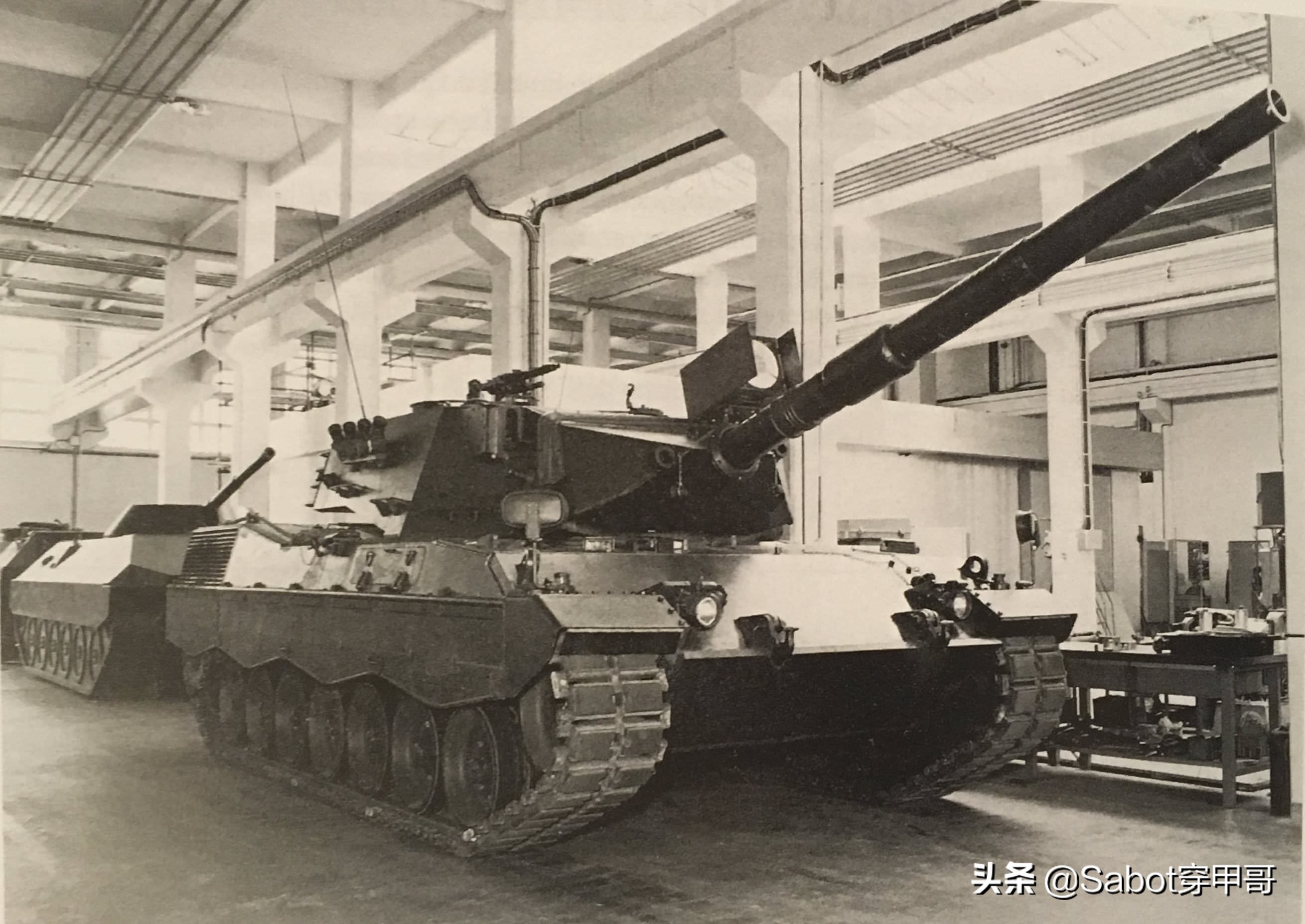 意大利犀牛主战坦克,北约国家装备的豹1主战坦克图片