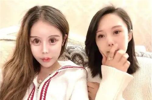女子12次整容全部失败后的样子,女子整容12次全部失败之前的样貌