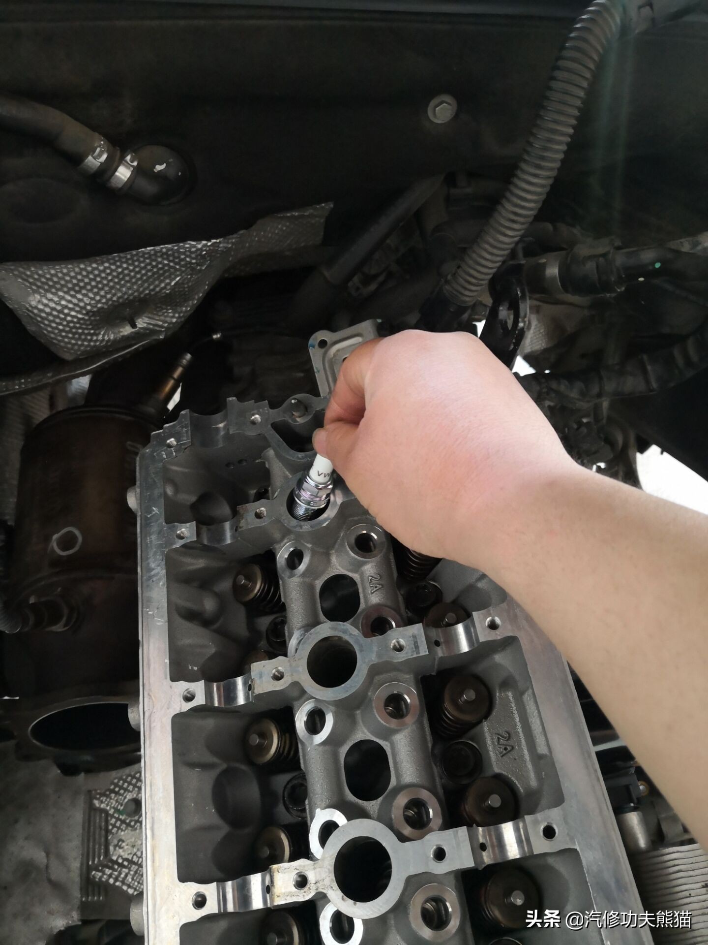 2013奥迪a4l烧机油怎么解决,奥迪a4l哪一款开始烧机油不严重