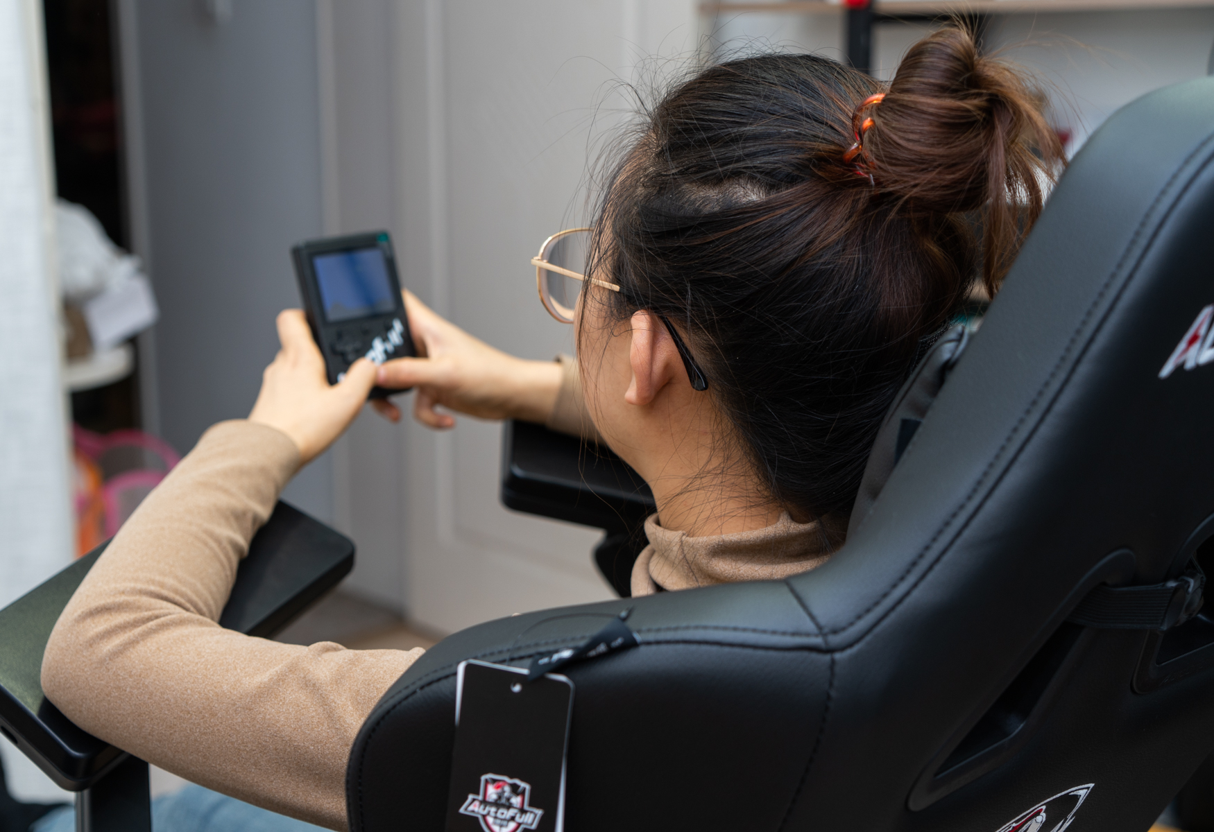 傲风透气电竞椅,椅子就坐傲风电竞椅