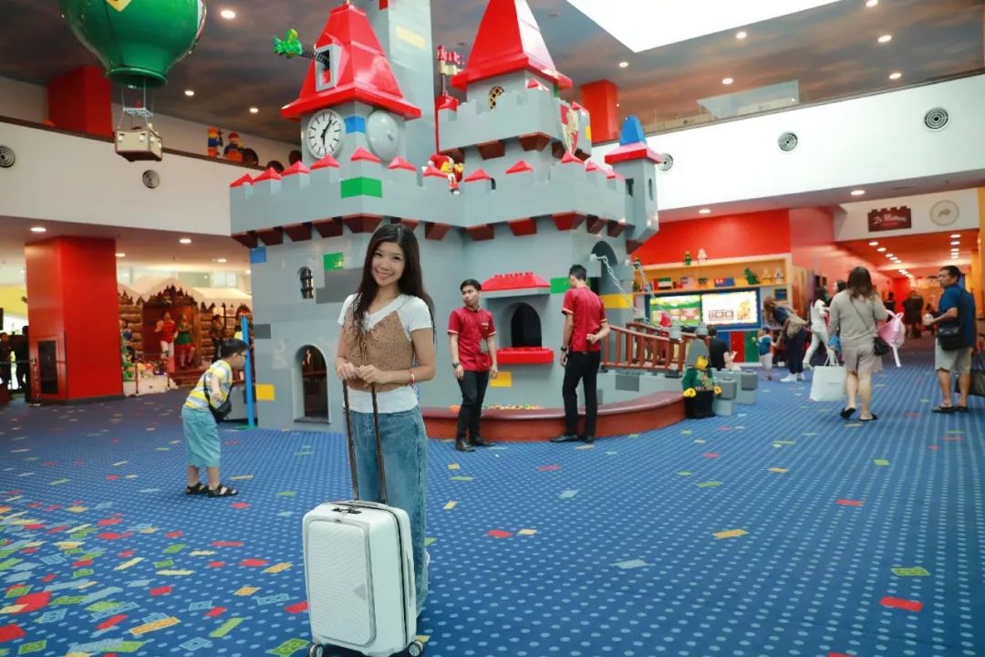 住入乐高世界中，是什么样的体验？梦幻得让你不相信