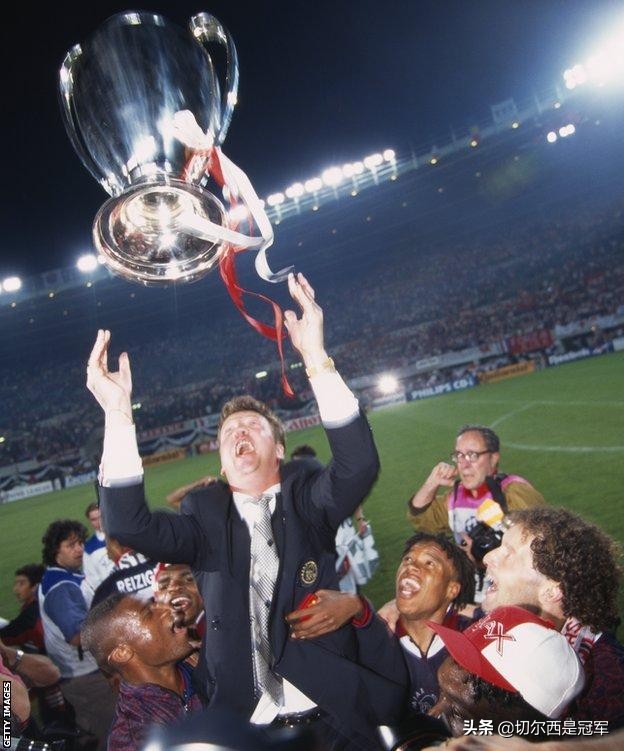 范加尔嘲讽门将,范加尔调侃穆里尼奥