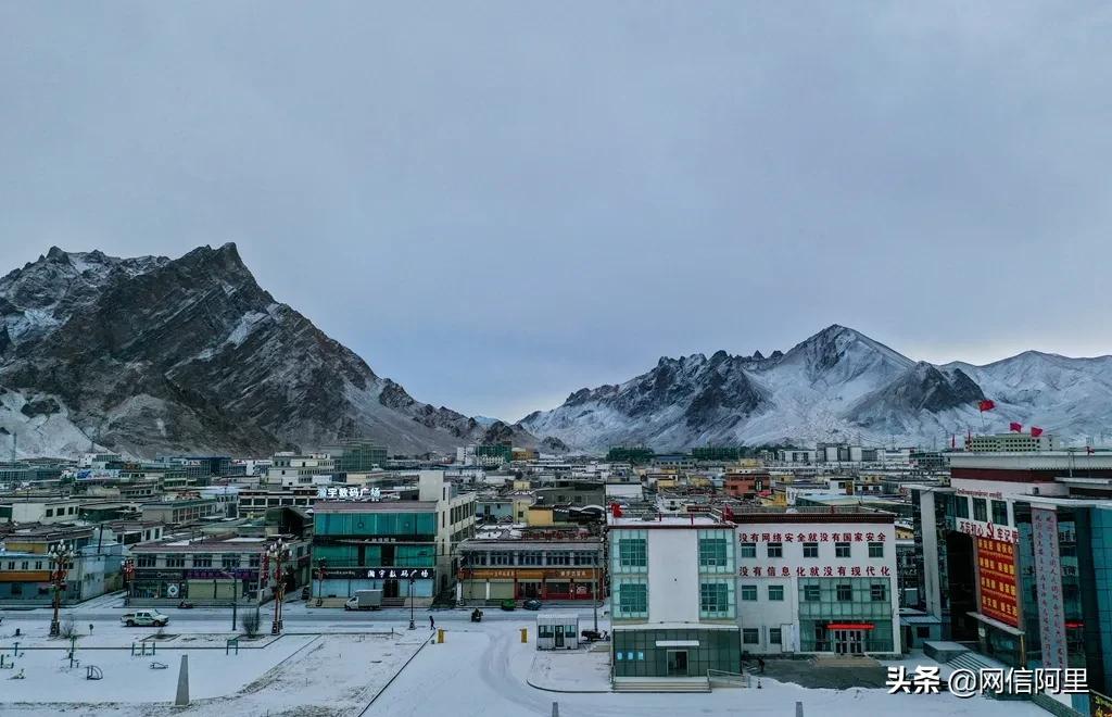 青藏高原上面看星空,雪域高原碧水蓝天看湖光