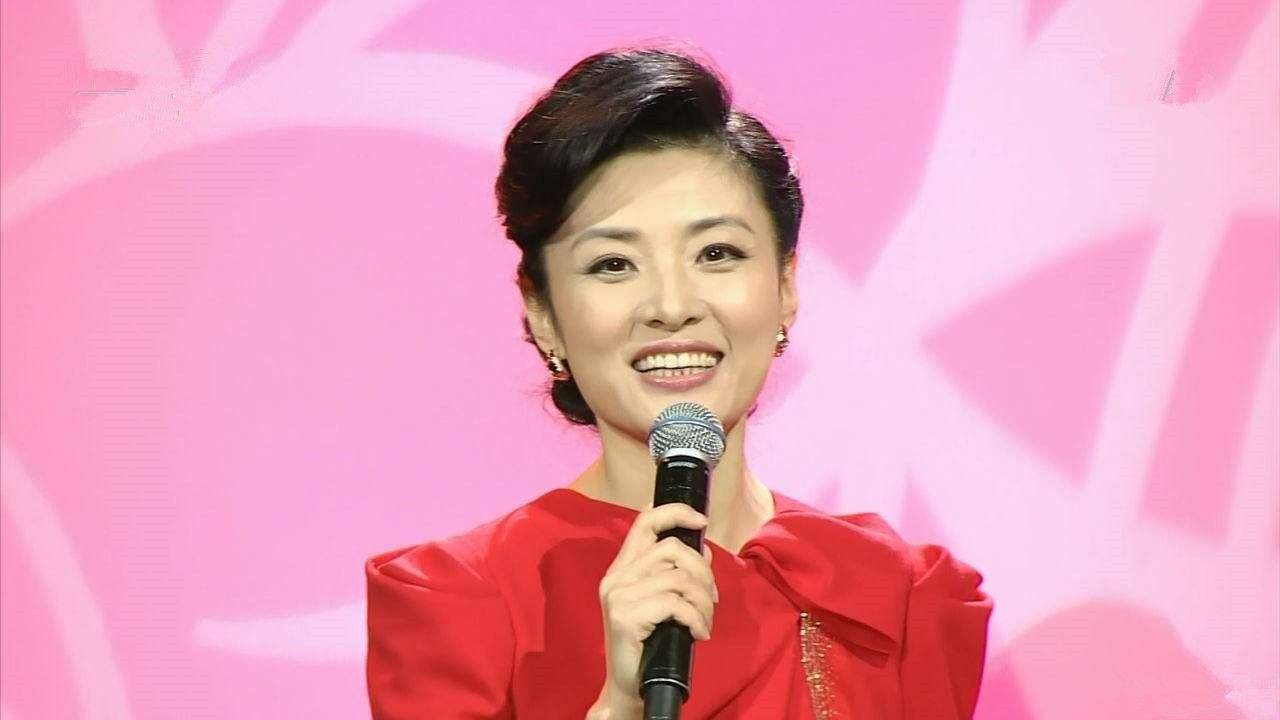 周涛转投湖南台?她离开央视不是因为争一姐,也不是为给女儿治病