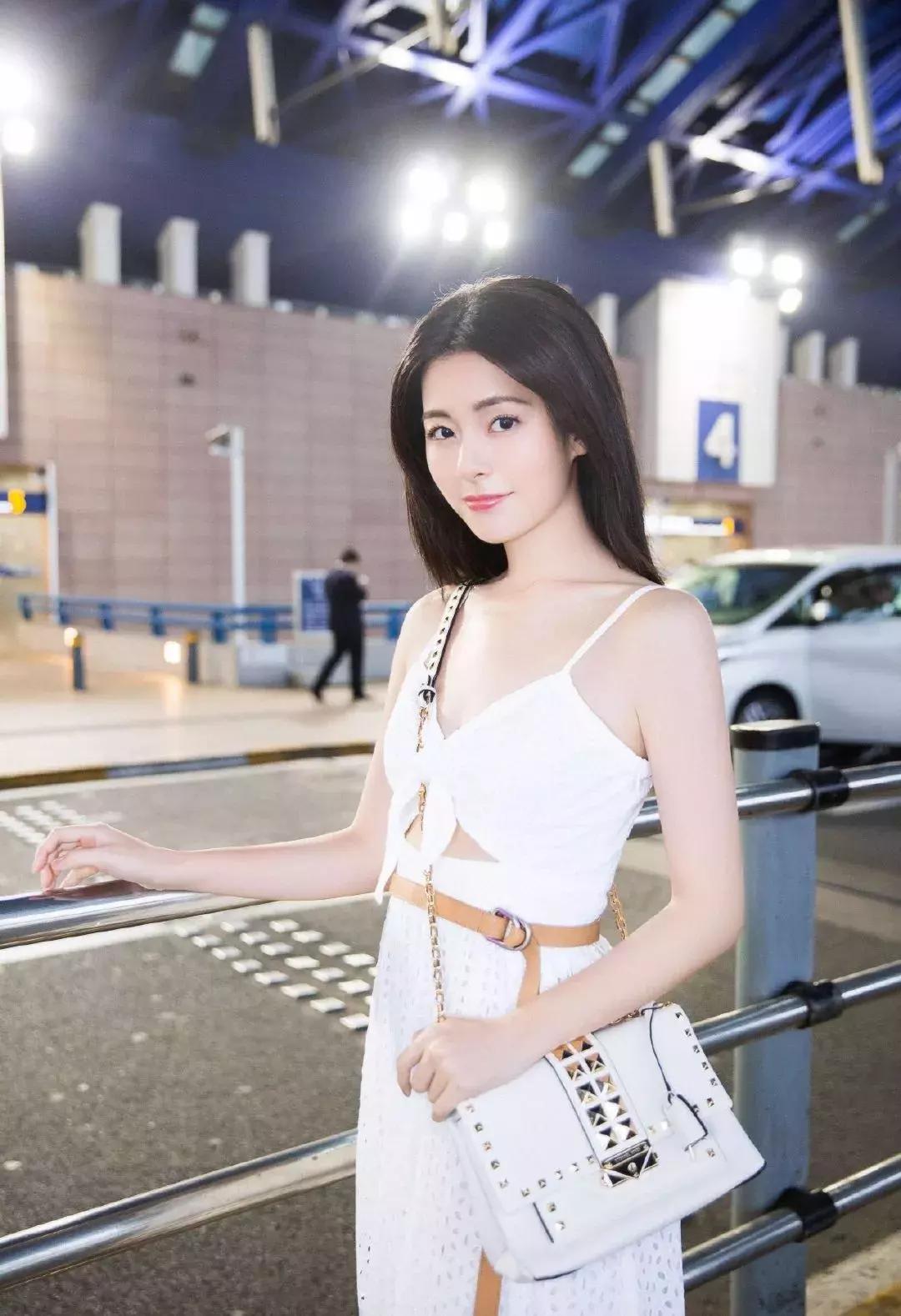 品牌女包包推荐网红款2022年新款,最近两年流行的包包品牌