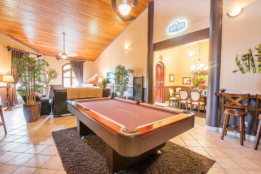 世界上最美夏日海滩风光之旅,海滩欣赏美丽的海景