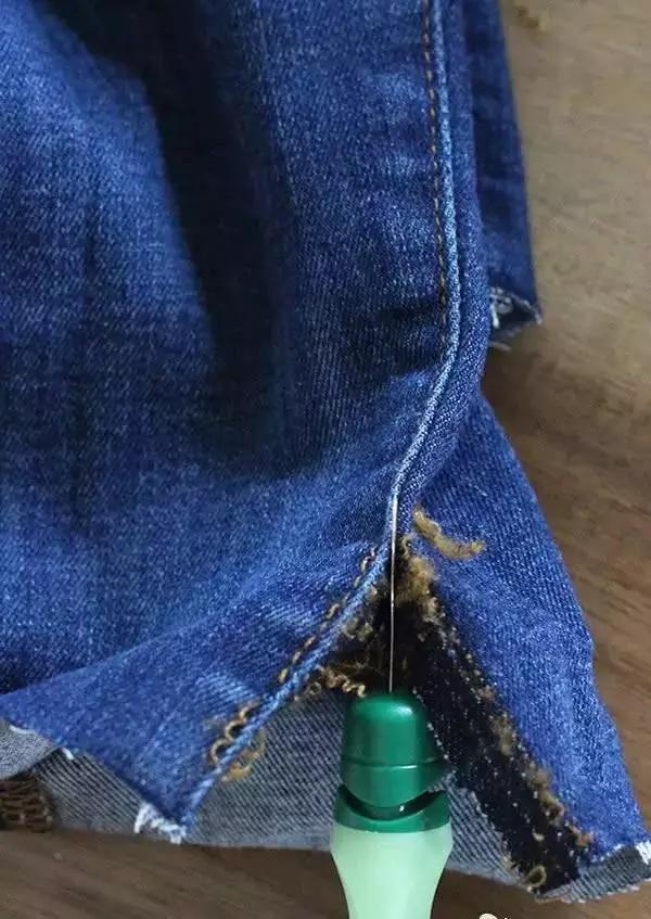 旧牛仔裤怎样改造流苏,家里面的废牛仔裤旧布料利用