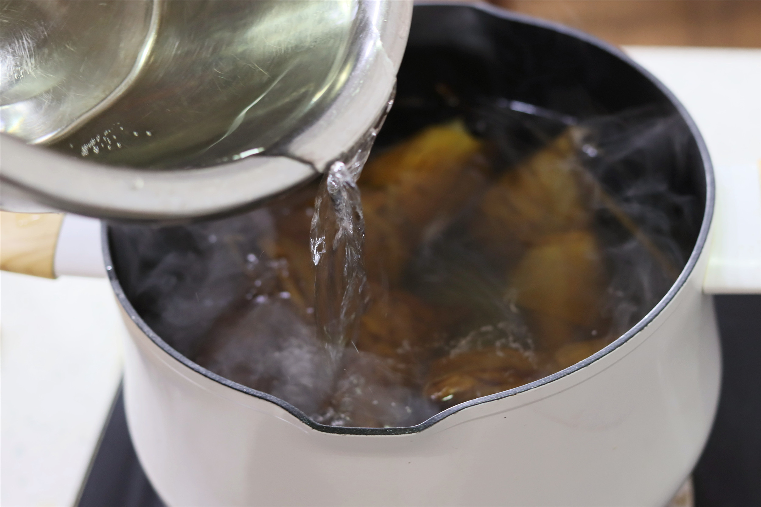 煮粽子是用热水煮还是用凉水煮,煮粽子用冷水还是热水煮