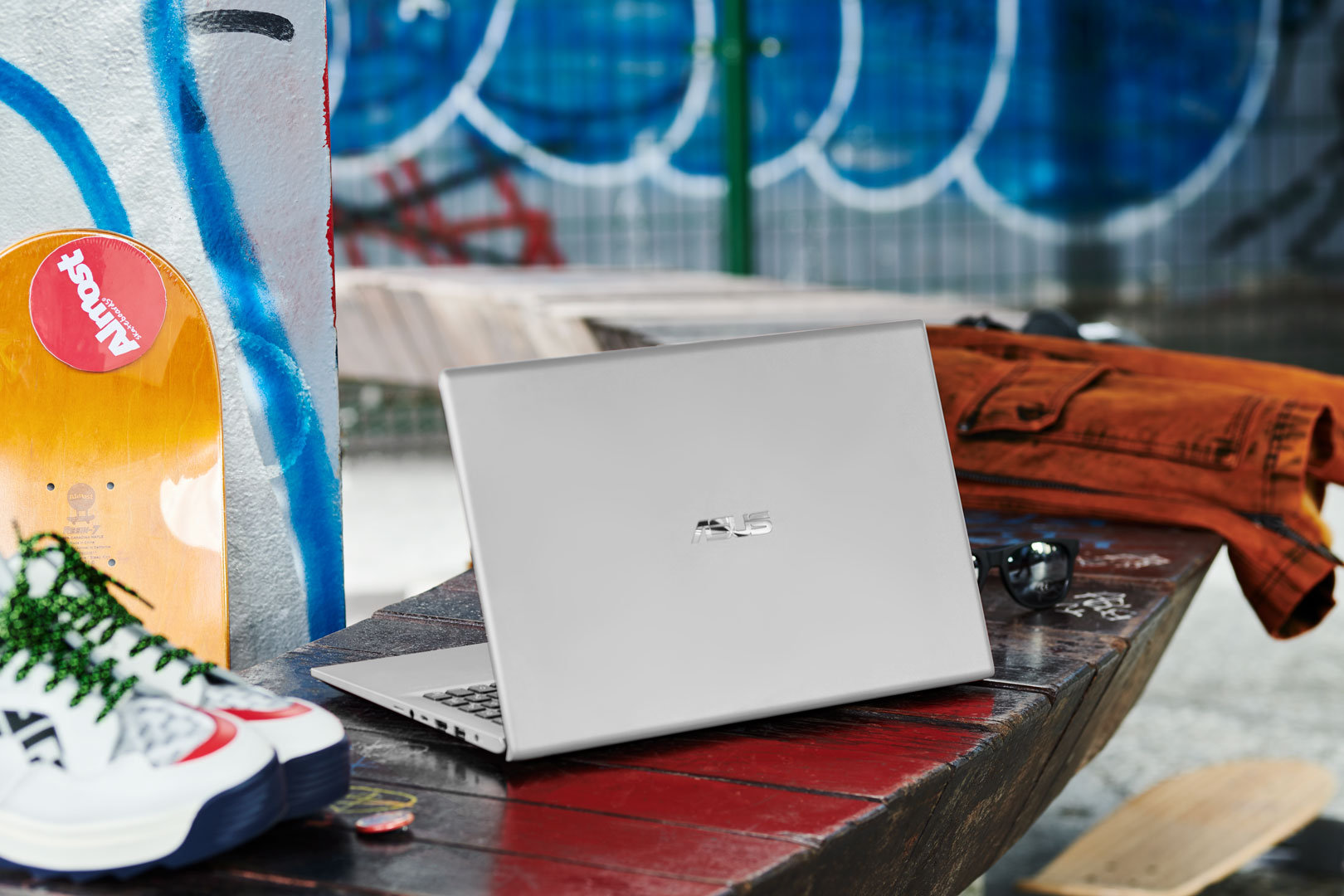 网课学习必备!平板和笔记本如何选择?华硕VivoBook15X脱颖而出