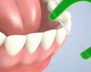 草莓籽在嘴里发了芽？刷牙少了这一步，你真的只是刷了个寂寞