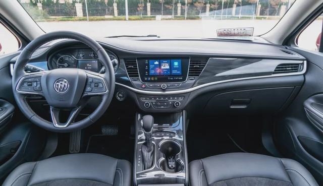 别克威朗三厢版测评视频,别克威朗试驾动力