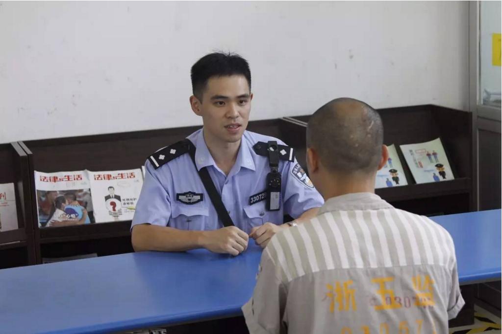 “狱警”薪资待遇高、工作性质好，赶超公务员，专科生也有机会