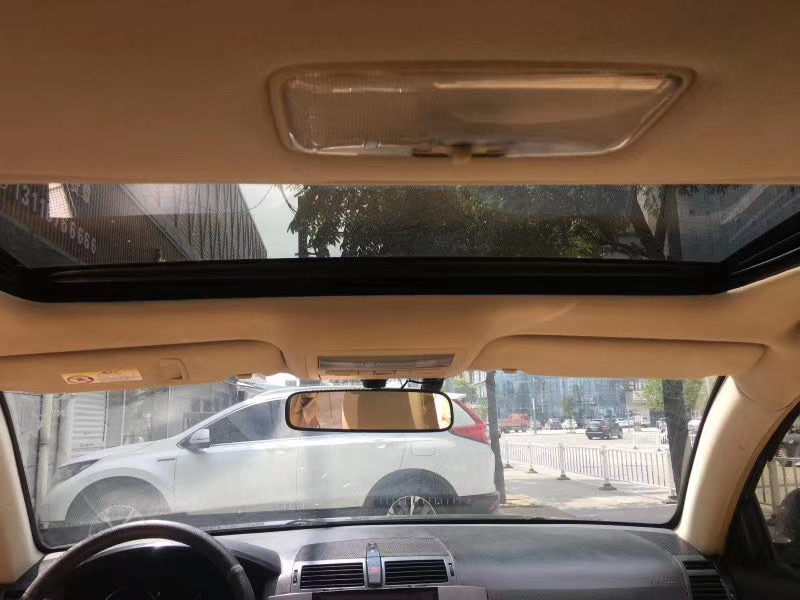 花十几个w买14年的锐志值吗,0506年的锐志值不值得买