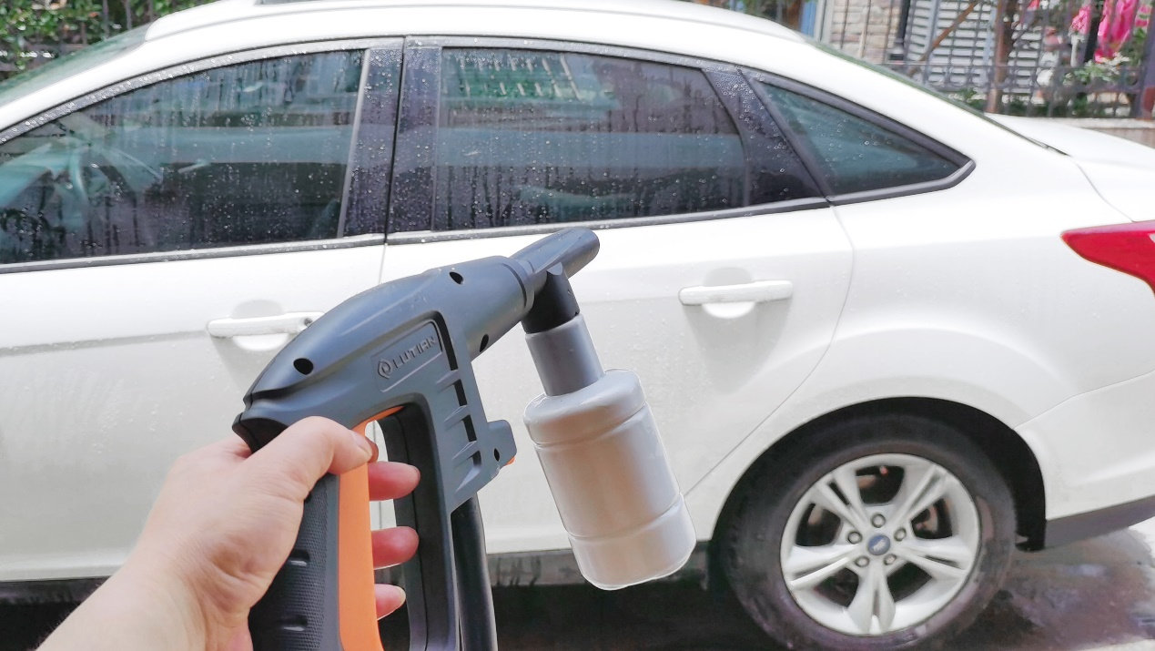 绿田无线洗车机实测哪一款最好用,绿田泰坦高压洗车机开箱评测