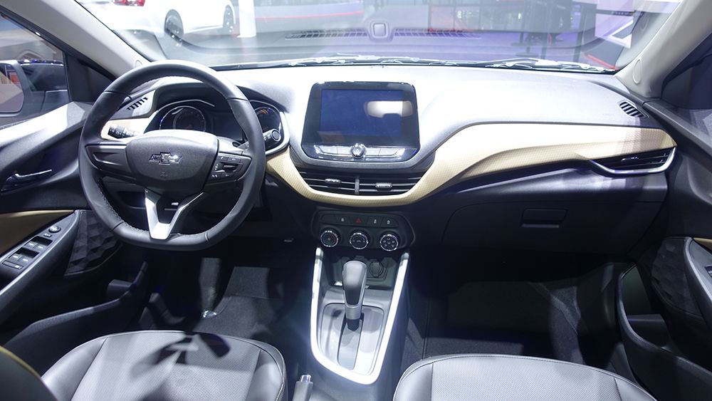 雪佛兰科沃兹和起亚k3哪个省油,17起亚k3和17年科沃兹哪个好