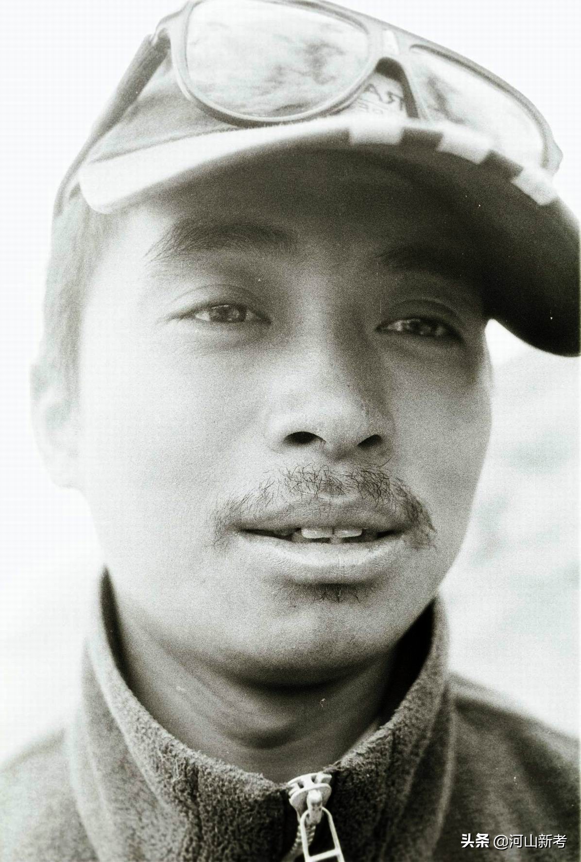 二十个男人和一条江（附：每个队员大头照）