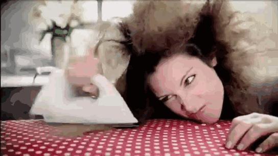 头皮屑严重如何处理好得快,头皮屑多是什么原因到底该怎么治