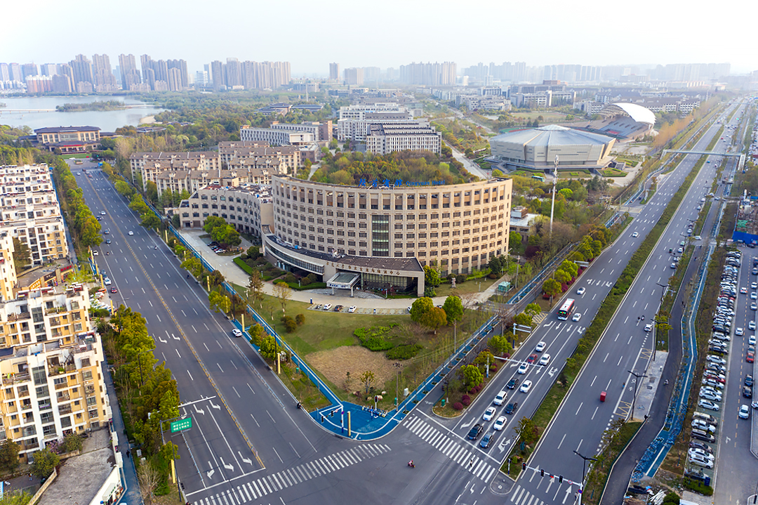 安大磬苑校区翡翠湖,安大合工大翡翠湖附近商业