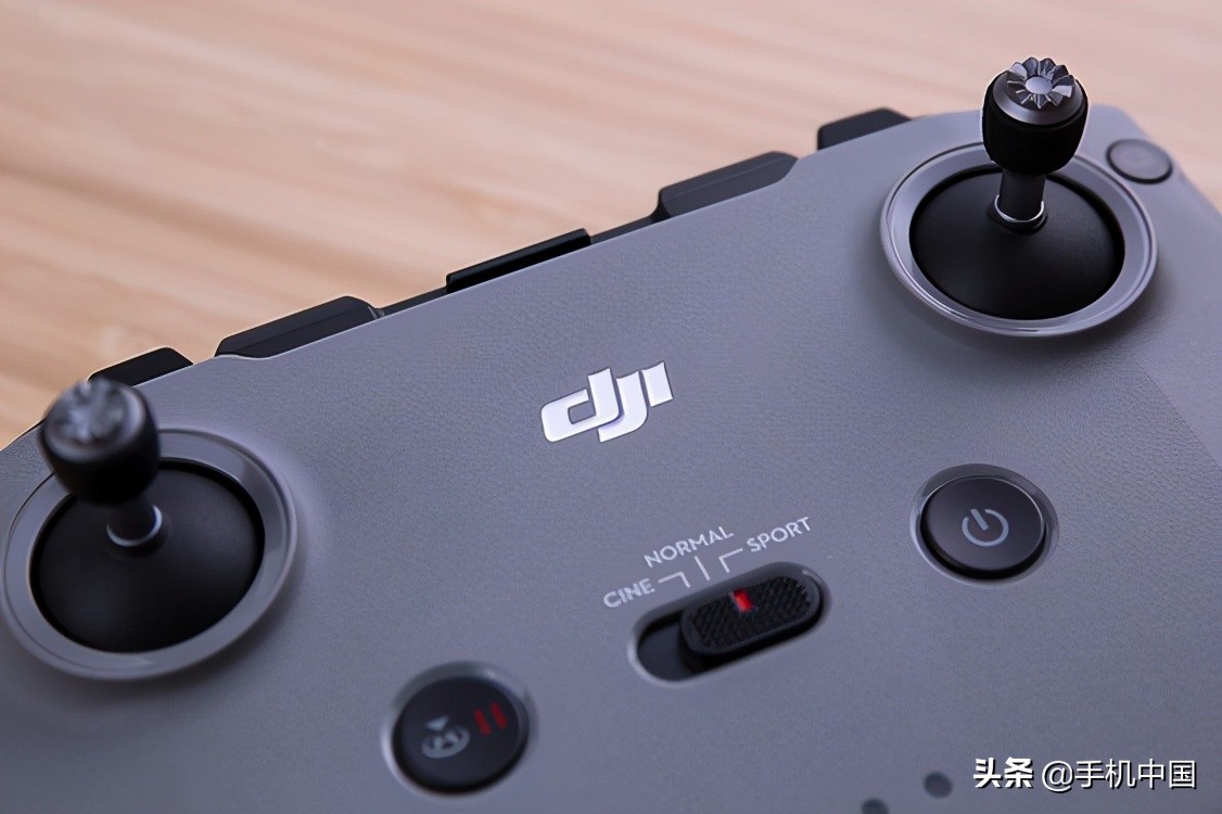 大疆djiair2什么时候发布的,djiair2s大疆无人机