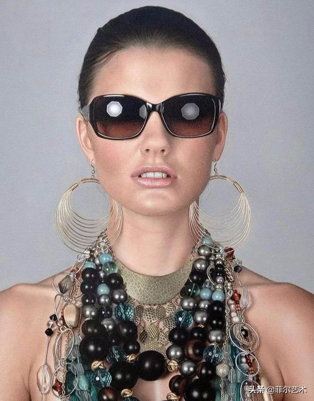 美女画家画美女，怎么看怎么美，看着她的画呼吸都要停滞了