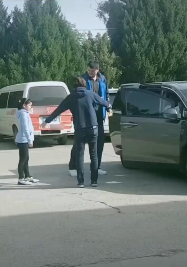 基因强大！姚明9岁女儿身高1.7米，国籍却是美国籍，姚明霸气回应