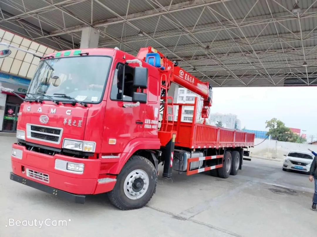 华菱星马16吨随车吊价格,随车吊好用设备